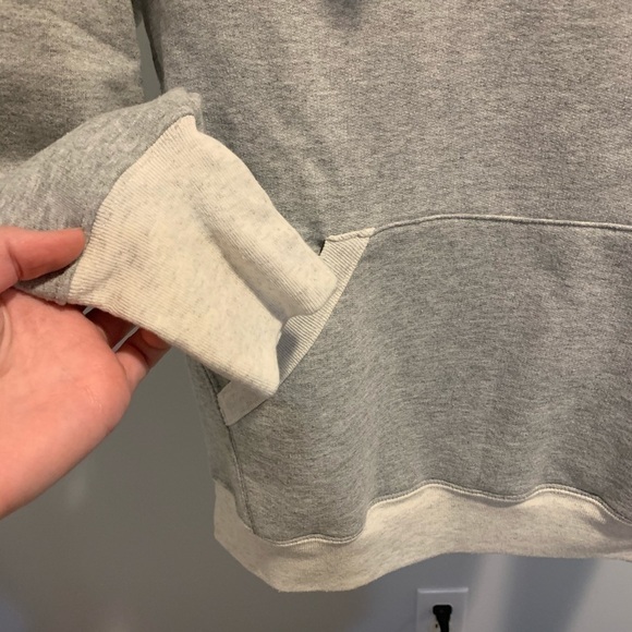 Champion Gray and Oatmeal Colored Sweatshirt - Picture 3 of 4
